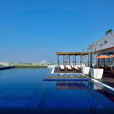 Marriott Executive Apartments Hyderabad Exterior photo