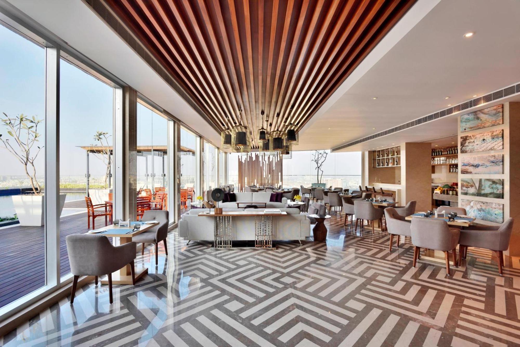 Marriott Executive Apartments Hyderabad Exterior photo