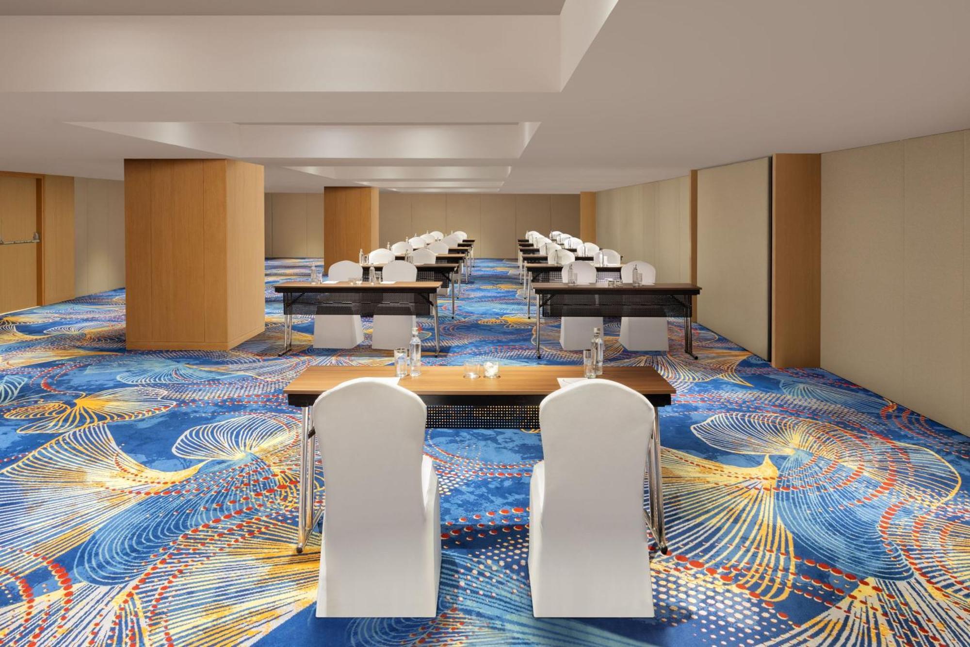 Marriott Executive Apartments Hyderabad Exterior photo