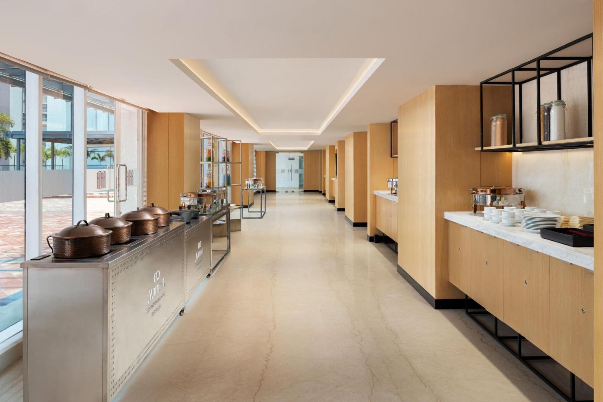 Marriott Executive Apartments Hyderabad Exterior photo