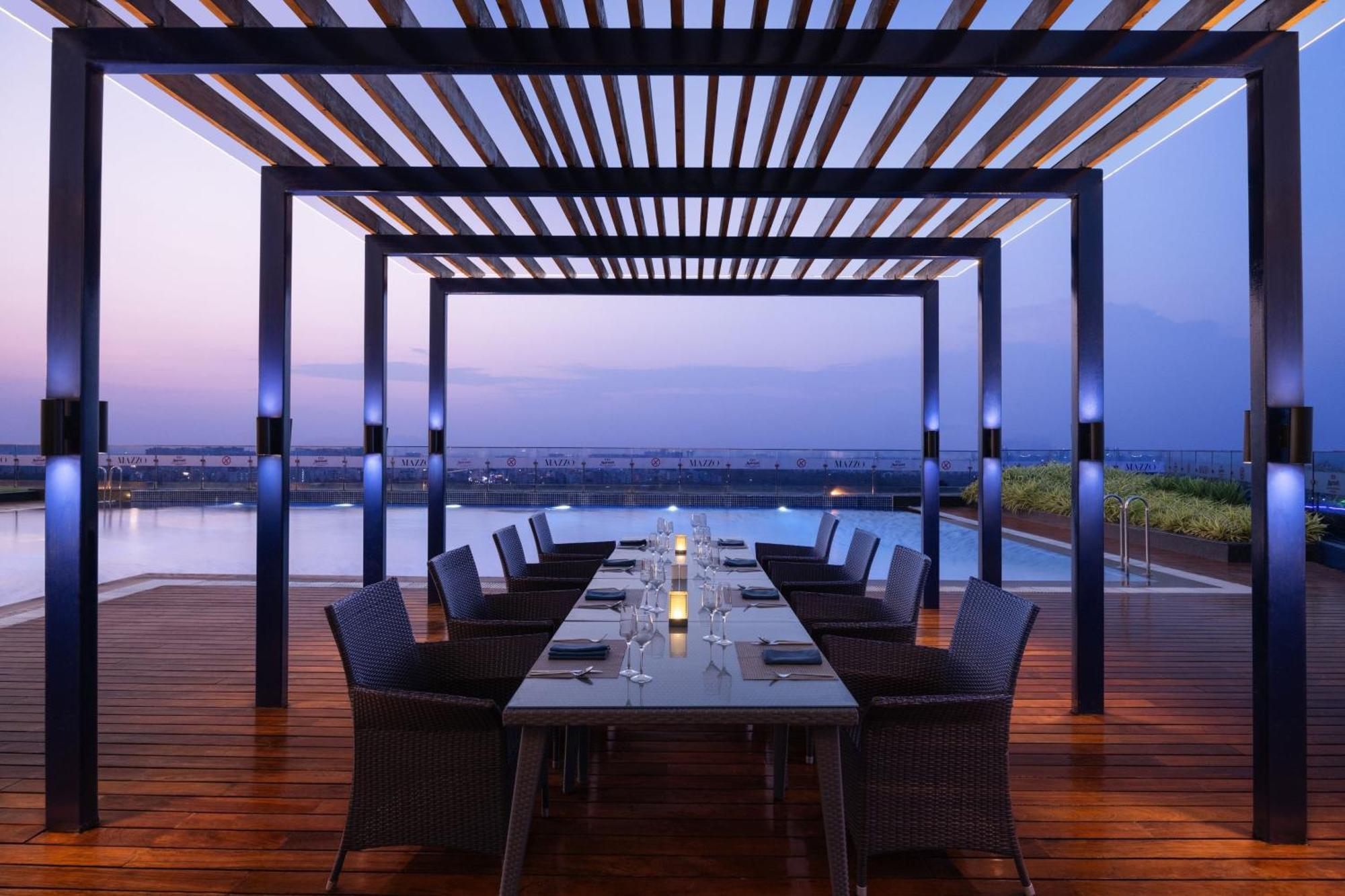 Marriott Executive Apartments Hyderabad Exterior photo